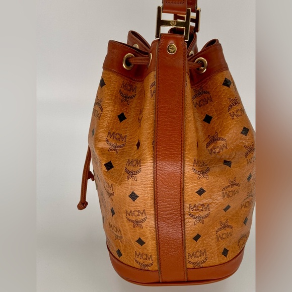 VGUC Authentic MCM Visetos Drawstring Bucket Shoulder Bag - Picture 3 of 15
